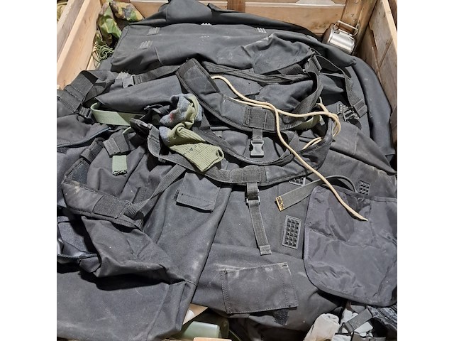 Persoonlijke uitrusting en kleding defensie - afbeelding 7 van  37