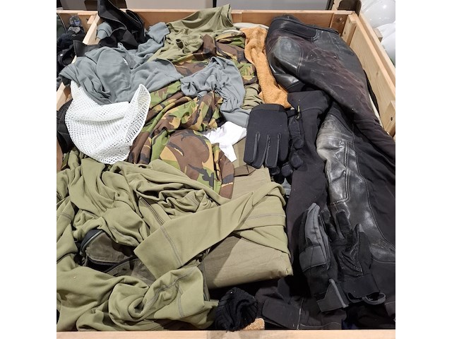 Persoonlijke uitrusting en kleding defensie - afbeelding 24 van  34