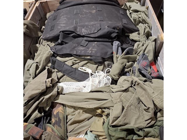 Persoonlijke uitrusting en kleding defensie - afbeelding 32 van  34