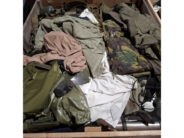Persoonlijke uitrusting en kleding defensie - afbeelding 33 van  34