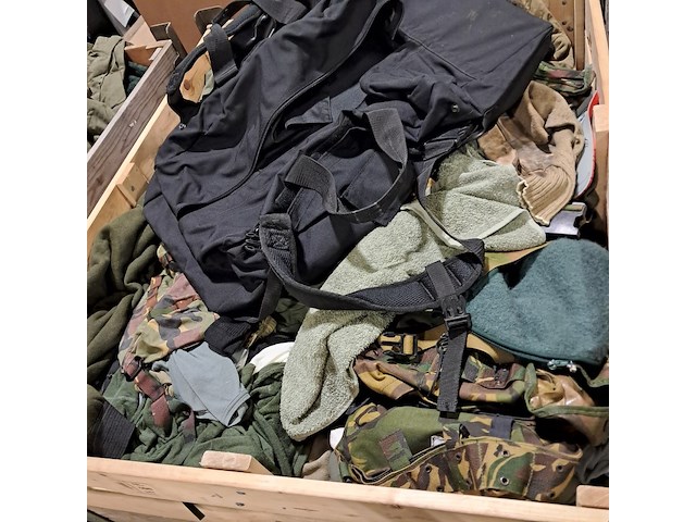 Persoonlijke uitrusting en kleding defensie - afbeelding 28 van  32