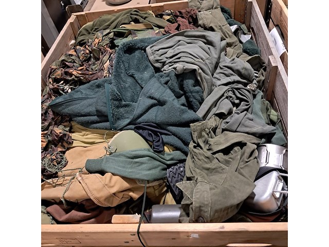 Persoonlijke uitrusting en kleding defensie - afbeelding 29 van  32