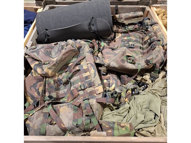 Persoonlijke uitrusting en kleding defensie - afbeelding 4 van  39