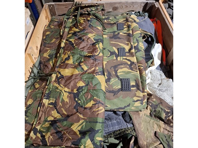 Persoonlijke uitrusting en kleding defensie - afbeelding 34 van  39