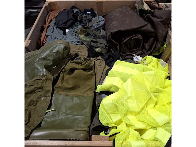 Persoonlijke uitrusting en kleding defensie - afbeelding 11 van  35