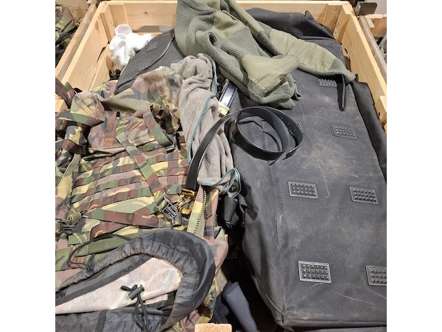 Persoonlijke uitrusting en kleding defensie - afbeelding 14 van  35