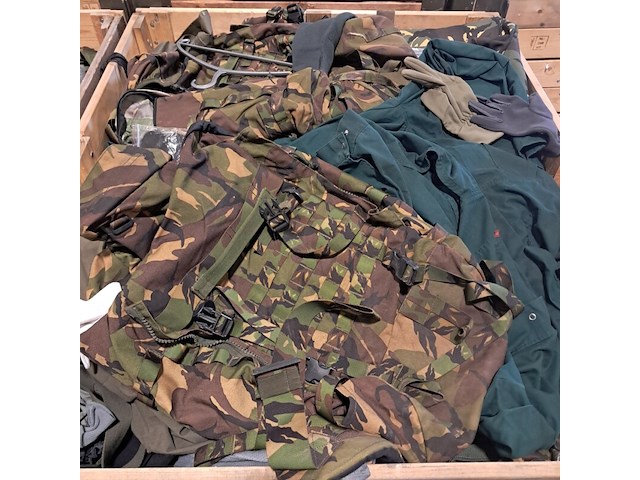 Persoonlijke uitrusting en kleding defensie - afbeelding 16 van  23