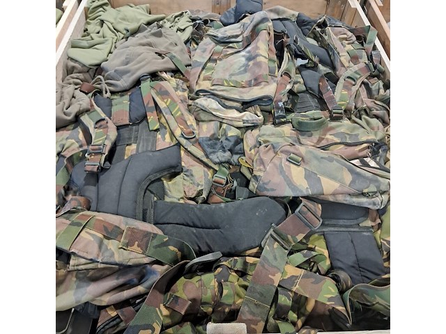 Persoonlijke uitrusting en kleding defensie - afbeelding 17 van  23