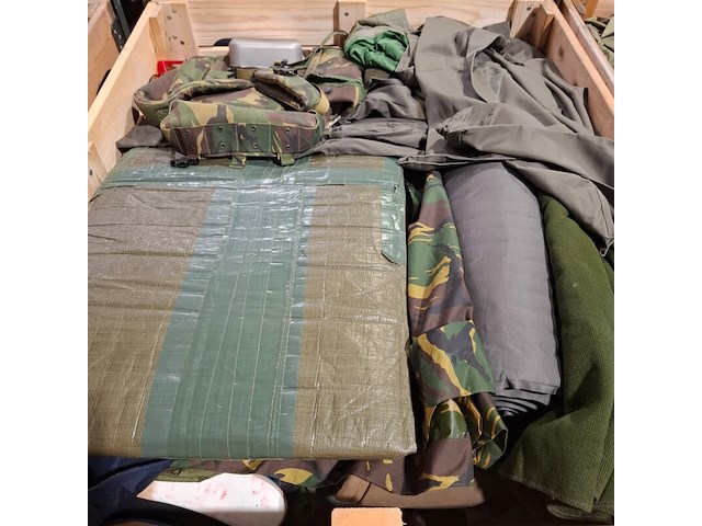 Persoonlijke uitrusting en kleding defensie - afbeelding 4 van  13