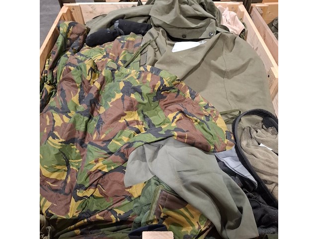 Persoonlijke uitrusting en kleding defensie - afbeelding 8 van  13