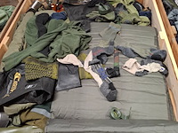 Persoonlijke uitrusting en kleding defensie - afbeelding 2 van  24