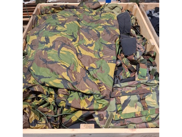 Persoonlijke uitrusting en kleding defensie - afbeelding 11 van  24
