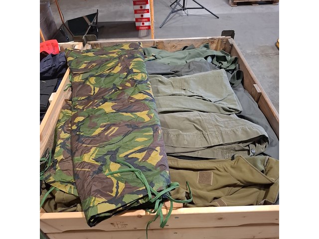 Persoonlijke uitrusting en kleding defensie - afbeelding 12 van  24