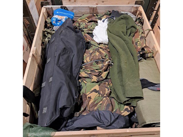 Persoonlijke uitrusting en kleding defensie - afbeelding 2 van  27