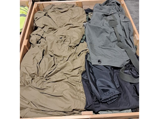 Persoonlijke uitrusting en kleding defensie - afbeelding 7 van  27