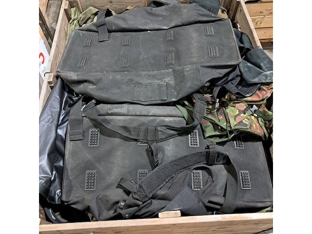 Persoonlijke uitrusting en kleding defensie - afbeelding 23 van  27