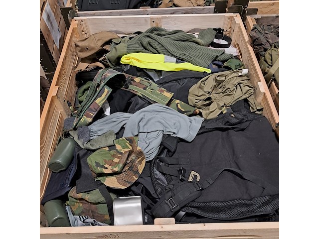 Persoonlijke uitrusting en kleding defensie - afbeelding 26 van  27