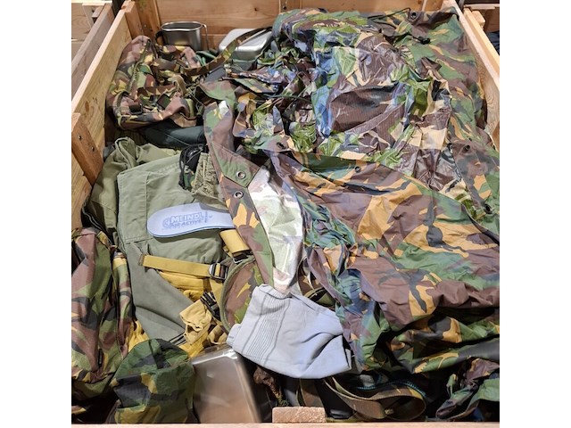 Persoonlijke uitrusting en kleding defensie - afbeelding 2 van  37