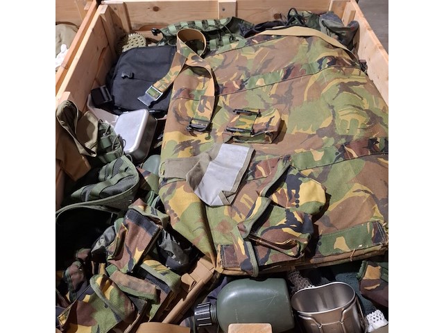 Persoonlijke uitrusting en kleding defensie - afbeelding 10 van  37