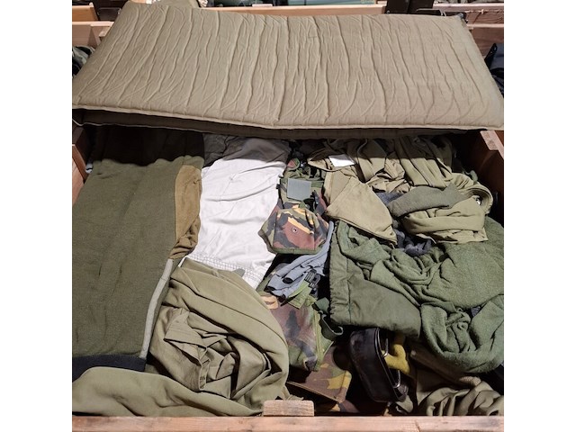 Persoonlijke uitrusting en kleding defensie - afbeelding 13 van  37