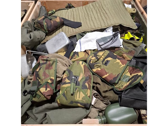 Persoonlijke uitrusting en kleding defensie - afbeelding 16 van  37