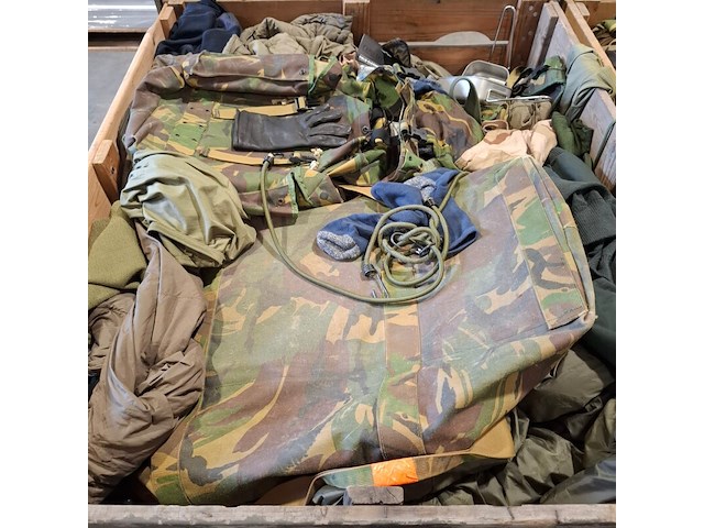 Persoonlijke uitrusting en kleding defensie - afbeelding 32 van  37