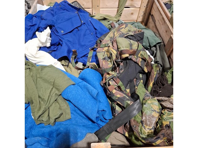 Persoonlijke uitrusting en kleding defensie - afbeelding 2 van  28