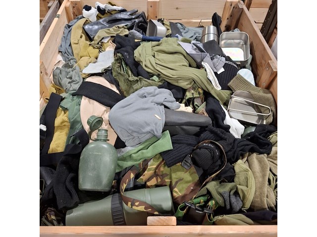 Persoonlijke uitrusting en kleding defensie - afbeelding 26 van  28
