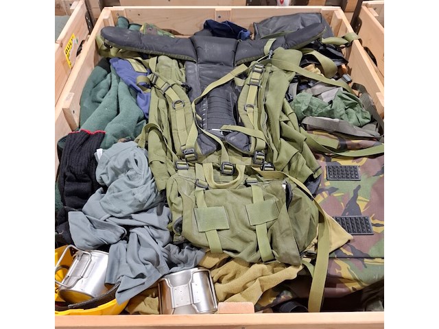 Persoonlijke uitrusting en kleding defensie - afbeelding 31 van  32