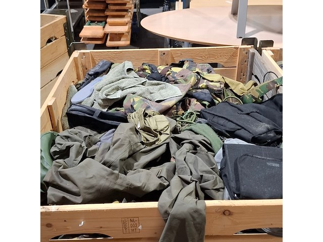 Persoonlijke uitrusting en kleding defensie - afbeelding 11 van  38