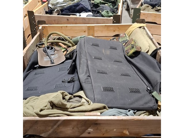 Persoonlijke uitrusting en kleding defensie - afbeelding 13 van  38