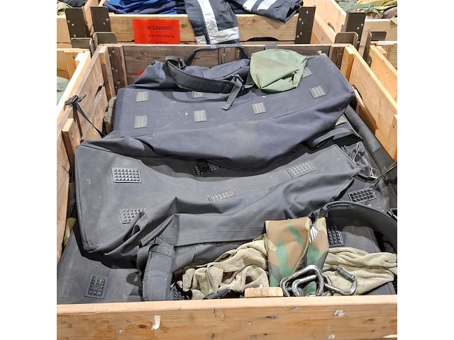 Persoonlijke uitrusting en kleding defensie - afbeelding 27 van  38
