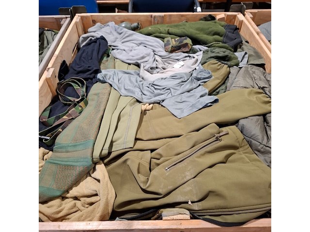 Persoonlijke uitrusting en kleding defensie - afbeelding 32 van  34