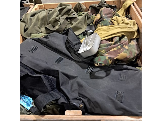 Persoonlijke uitrusting en kleding defensie - afbeelding 30 van  30