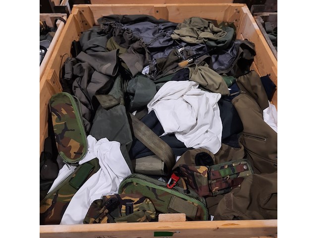 Persoonlijke uitrusting en kleding defensie - afbeelding 10 van  23