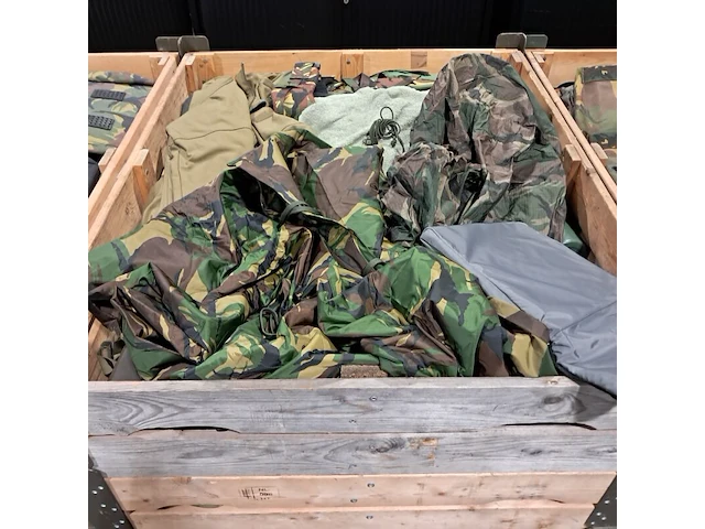 Persoonlijke uitrusting en kleding defensie - afbeelding 15 van  28