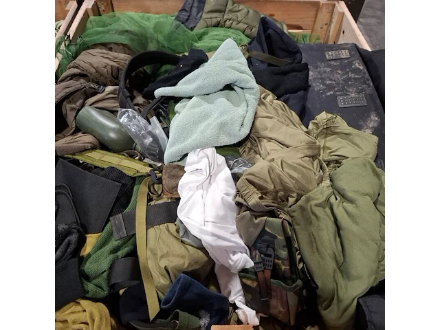 Persoonlijke uitrusting en kleding defensie - afbeelding 5 van  32