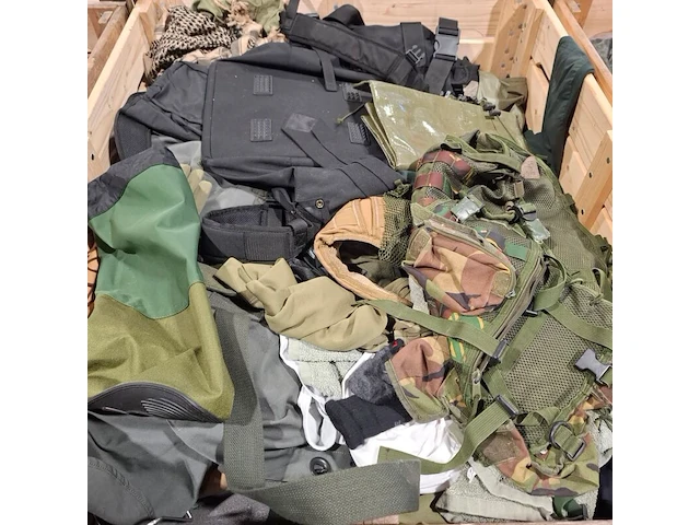 Persoonlijke uitrusting en kleding defensie - afbeelding 11 van  32