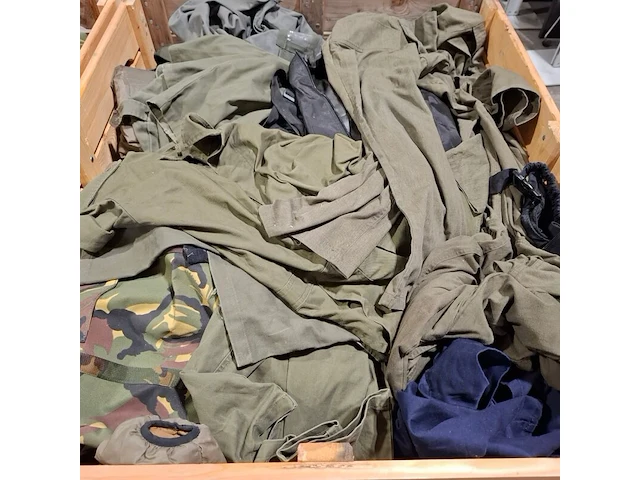 Persoonlijke uitrusting en kleding defensie - afbeelding 26 van  32