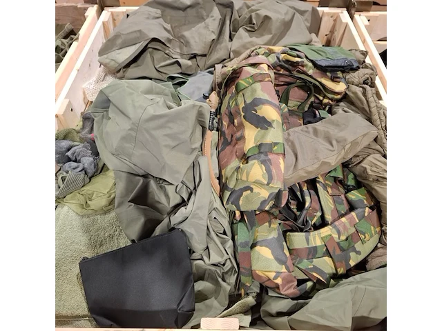 Persoonlijke uitrusting en kleding defensie - afbeelding 23 van  32