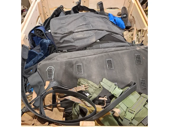 Persoonlijke uitrusting en kleding defensie - afbeelding 27 van  32