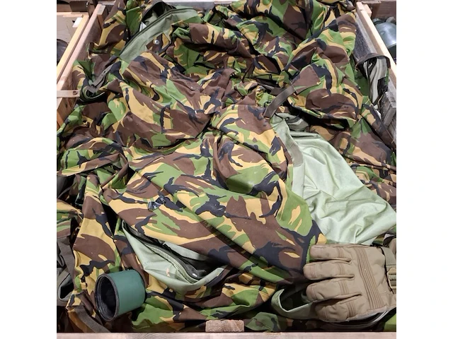 Persoonlijke uitrusting en kleding defensie - afbeelding 28 van  32