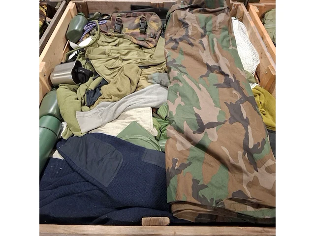 Persoonlijke uitrusting en kleding defensie - afbeelding 29 van  32