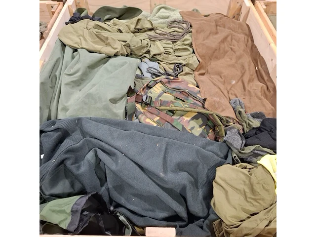 Persoonlijke uitrusting en kleding defensie - afbeelding 32 van  32