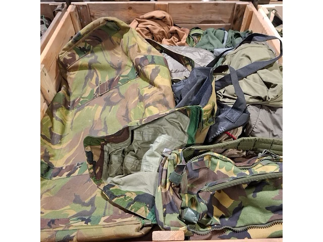 Persoonlijke uitrusting en kleding defensie - afbeelding 33 van  34