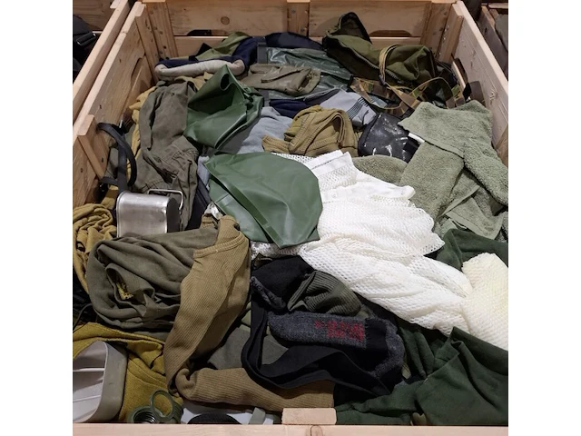 Persoonlijke uitrusting en kleding defensie - afbeelding 4 van  28