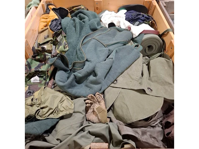 Persoonlijke uitrusting en kleding defensie - afbeelding 9 van  28