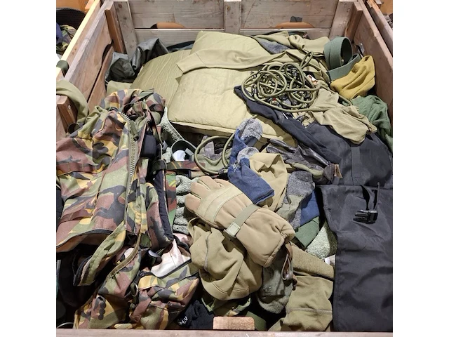 Persoonlijke uitrusting en kleding defensie - afbeelding 10 van  28