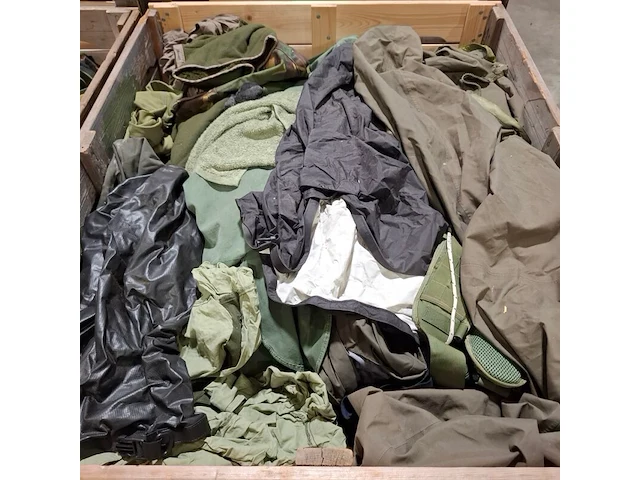 Persoonlijke uitrusting en kleding defensie - afbeelding 11 van  28