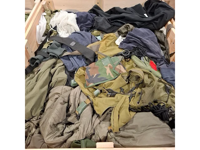 Persoonlijke uitrusting en kleding defensie - afbeelding 15 van  28
